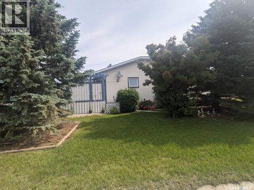 10 Meadows Place, Watrous, SK - Outdoor