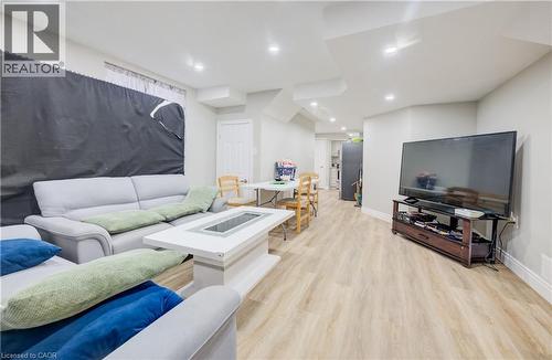 Basement Unit - Tenanted - 524 Linden Drive, Cambridge, ON - Indoor Photo Showing Living Room