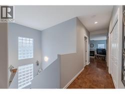 Upper hall / staircase - 