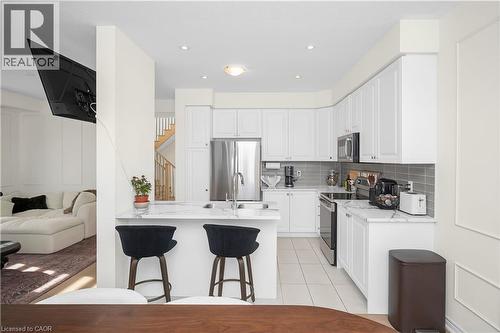 3131 Goodyear Road, Burlington, ON - Indoor Photo Showing Kitchen