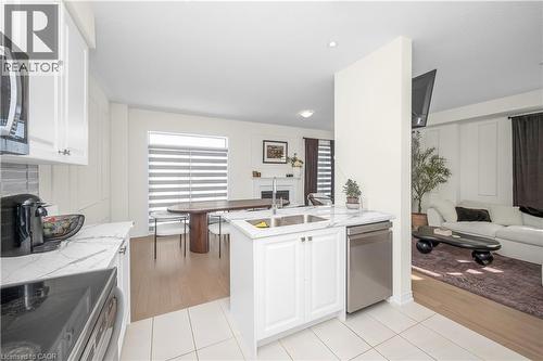 3131 Goodyear Road, Burlington, ON - Indoor Photo Showing Kitchen With Double Sink