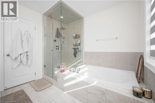 3131 Goodyear Road, Burlington, ON - Indoor Photo Showing Bathroom