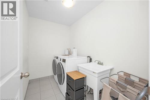 3131 Goodyear Road, Burlington, ON - Indoor Photo Showing Laundry Room