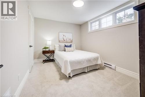 38 Deer Ridge Crescent, Kitchener, ON - Indoor Photo Showing Bedroom