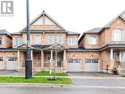 32 KEMPENFELT TRAIL  Brampton, ON L7A 0Z6