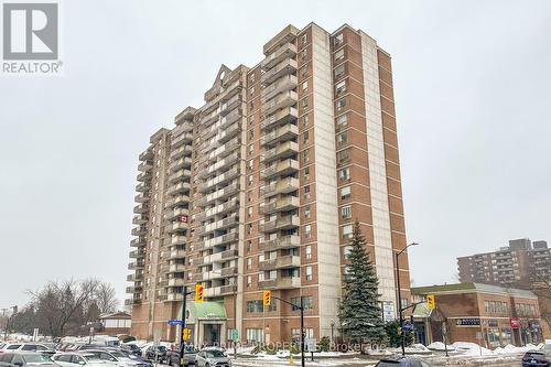 901 - 200 LAFONTAINE AVENUE  Ottawa, ON K1L 8K8