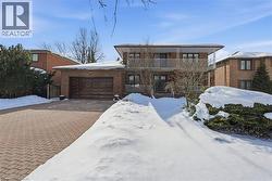 383 SCENIC Drive  Hamilton, ON L9C 1G6