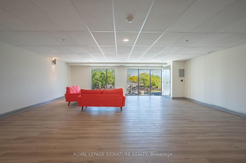 Up27-50 Herrick Avenue, St. Catharines, ON - Indoor Photo Showing Other Room