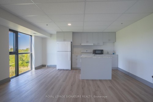 Up27-50 Herrick Avenue, St. Catharines, ON - Indoor Photo Showing Kitchen
