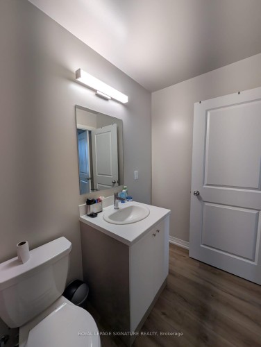 Up27-50 Herrick Avenue, St. Catharines, ON - Indoor Photo Showing Bathroom