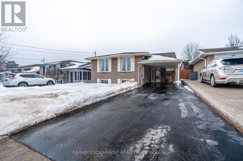 19 VALERY COURT  Hamilton, ON L9C 2W2