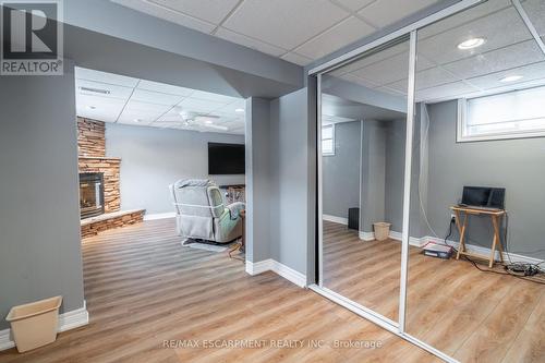 19 Valery Court, Hamilton, ON - Indoor