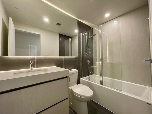 Salle de bains - 1908-628 Rue St-Jacques, Montréal (Ville-Marie), QC - Indoor Photo Showing Bathroom