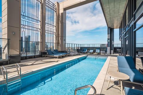 Piscine - 1908-628 Rue St-Jacques, Montréal (Ville-Marie), QC - Outdoor With In Ground Pool