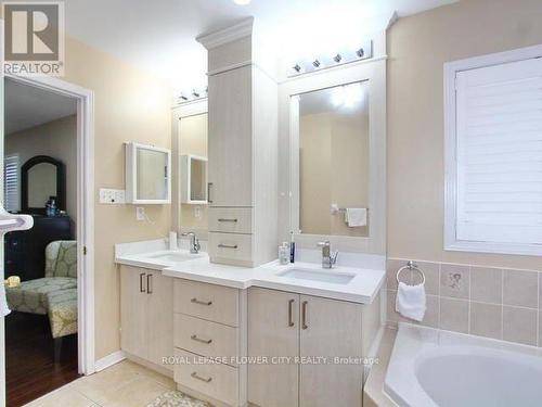 9 Maddybeth Crescent, Brampton, ON - Indoor Photo Showing Bathroom