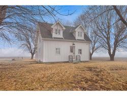 6927 Creek Line  Chatham-Kent, ON N0P 1Z0