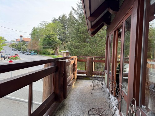#206-1645 Cedar Rd, Ucluelet, BC - Outdoor