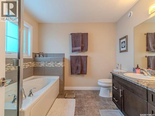 311 115 Salloum Crescent, Saskatoon, SK - Indoor Photo Showing Bathroom