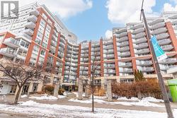 512 - 550 QUEENS QUAY W  Toronto, ON M5V 3M8