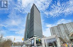 822 - 585 BLOOR STREET  Toronto, ON M4W 0B3