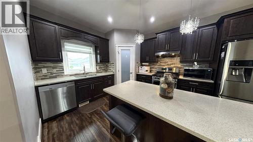 414 Ells Way, Saskatoon, SK - Indoor Photo Showing Kitchen With Stainless Steel Kitchen With Double Sink With Upgraded Kitchen