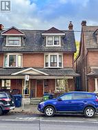 UPPER - 1057 DAVENPORT ROAD  Toronto, ON M6G 2C2