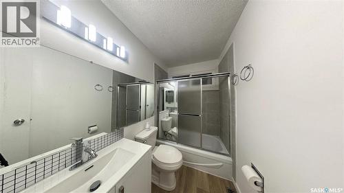 41 Cartier Crescent, Saskatoon, SK - Indoor Photo Showing Bathroom
