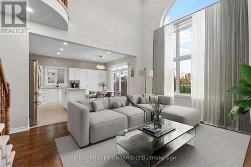 Bright open-concept main level - 2014 Jasper Avenue, Ottawa, ON - Indoor Photo Showing Living Room