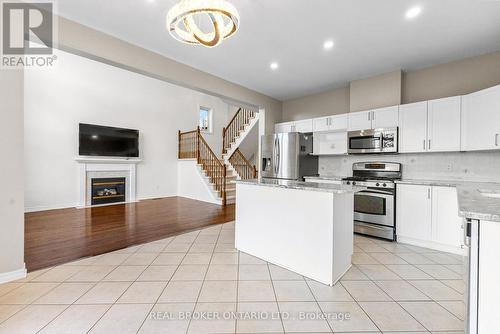 2014 Jasper Avenue, Ottawa, ON - Indoor Photo Showing Kitchen