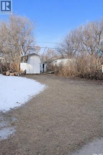 6366 Queens Avenue, Gull Lake, SK - Outdoor