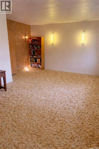 6366 Queens Avenue, Gull Lake, SK - Indoor Photo Showing Other Room