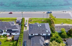 418 Beach Dr  Oak Bay, BC V8S 2M4