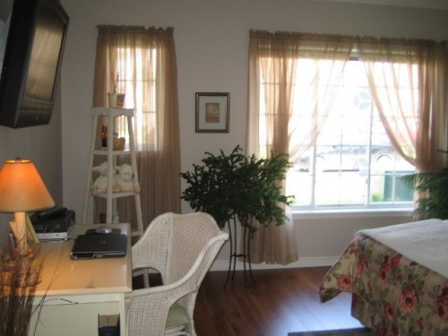 Chambre à coucher principale - 7840 Rue Lemelin, Brossard, QC - Indoor Photo Showing Bedroom