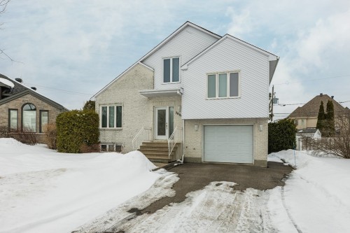 3880 Rue des Sources  Sainte-Catherine, QC J5C 1Y6