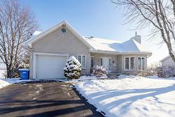 183 Ch. du Fleuve  Pointe-Des-Cascades, QC J0P 1M0