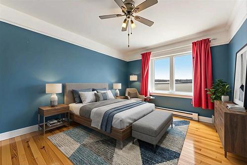 Chambre à coucher - 183 Ch. Du Fleuve, Pointe-Des-Cascades, QC - Indoor Photo Showing Bedroom