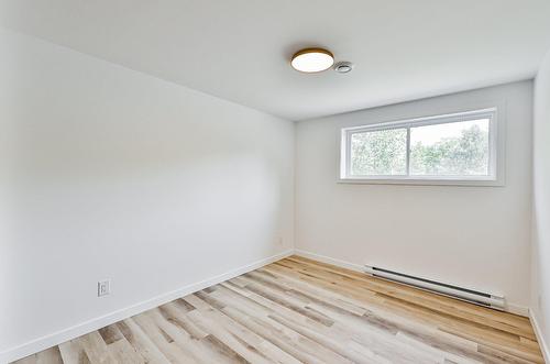Intergénération - 750 5E Rang, Sainte-Julienne, QC - Indoor Photo Showing Other Room
