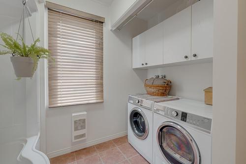 Salle de bains - 1748 Route 138, Donnacona, QC - Indoor Photo Showing Laundry Room