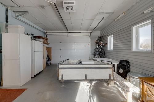 Garage - 1748 Route 138, Donnacona, QC - Indoor Photo Showing Garage