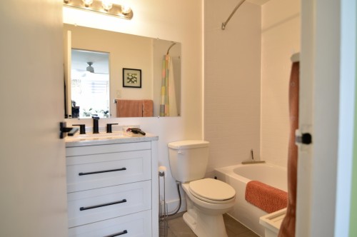 Salle de bains - 109-231 Rue Riverside, Saint-Lambert, QC - Indoor Photo Showing Bathroom