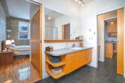Salle de bains attenante à la CCP - 