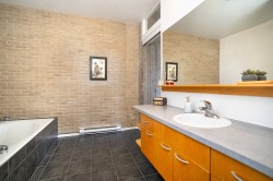 Salle de bains attenante à la CCP - 