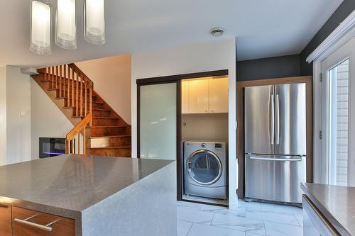 Cuisine - 6-6060 Rue Gabrielle-Roy, Longueuil (Saint-Hubert), QC - Indoor Photo Showing Laundry Room