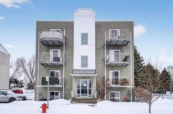 1-1430 Boul. de la Grande-Allée  Boisbriand, QC J7G 2Z8