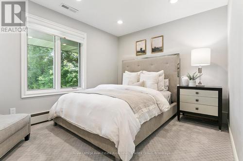 19 Lorraine Gardens, Toronto, ON - Indoor Photo Showing Bedroom