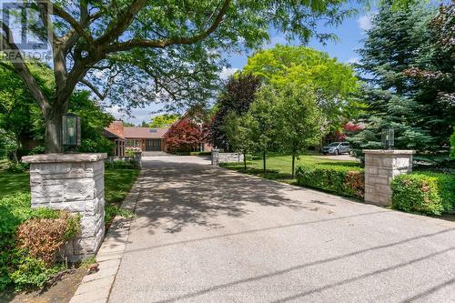 19 Lorraine Gardens, Toronto, ON - Outdoor