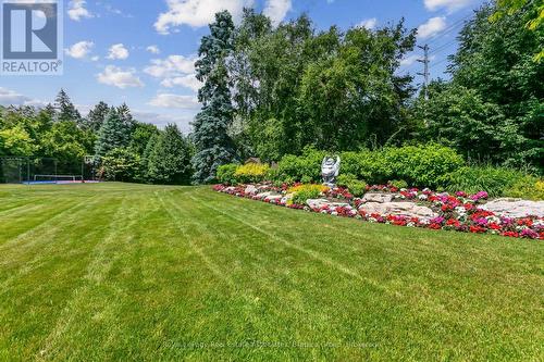 19 Lorraine Gardens, Toronto, ON - Outdoor