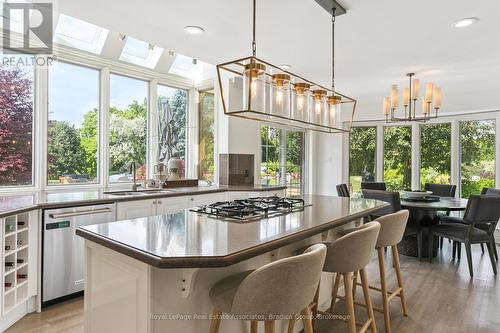 19 Lorraine Gardens, Toronto, ON - Indoor Photo Showing Dining Room