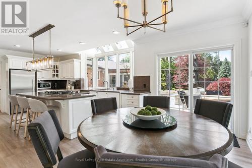 19 Lorraine Gardens, Toronto, ON - Indoor Photo Showing Dining Room