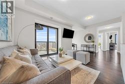 15 QUEEN Street S Unit# 807  Hamilton, ON L8P 0C6